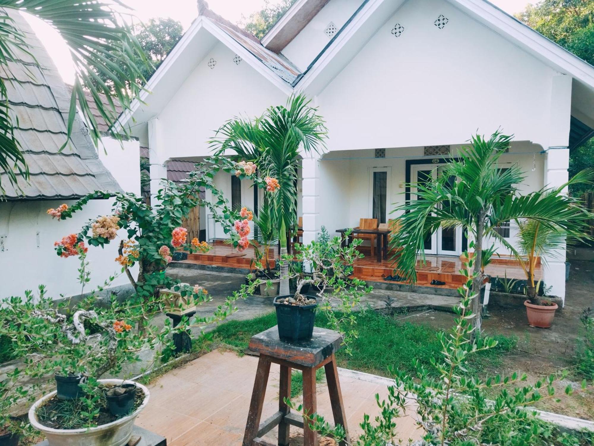 Balengku Homestay Gili Islands Exterior photo